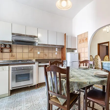 Apartmán Hostdomus-finalmarina *