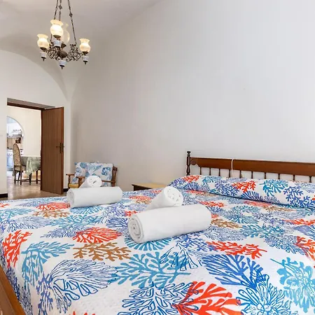 Hostdomus-finalmarina Apartmán *